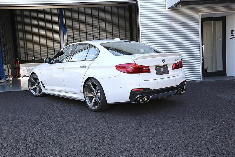 3D Design - 5 Series G30 M-Sport Rear Diffuser Type 1 installs with OE M-Sport Diffuser