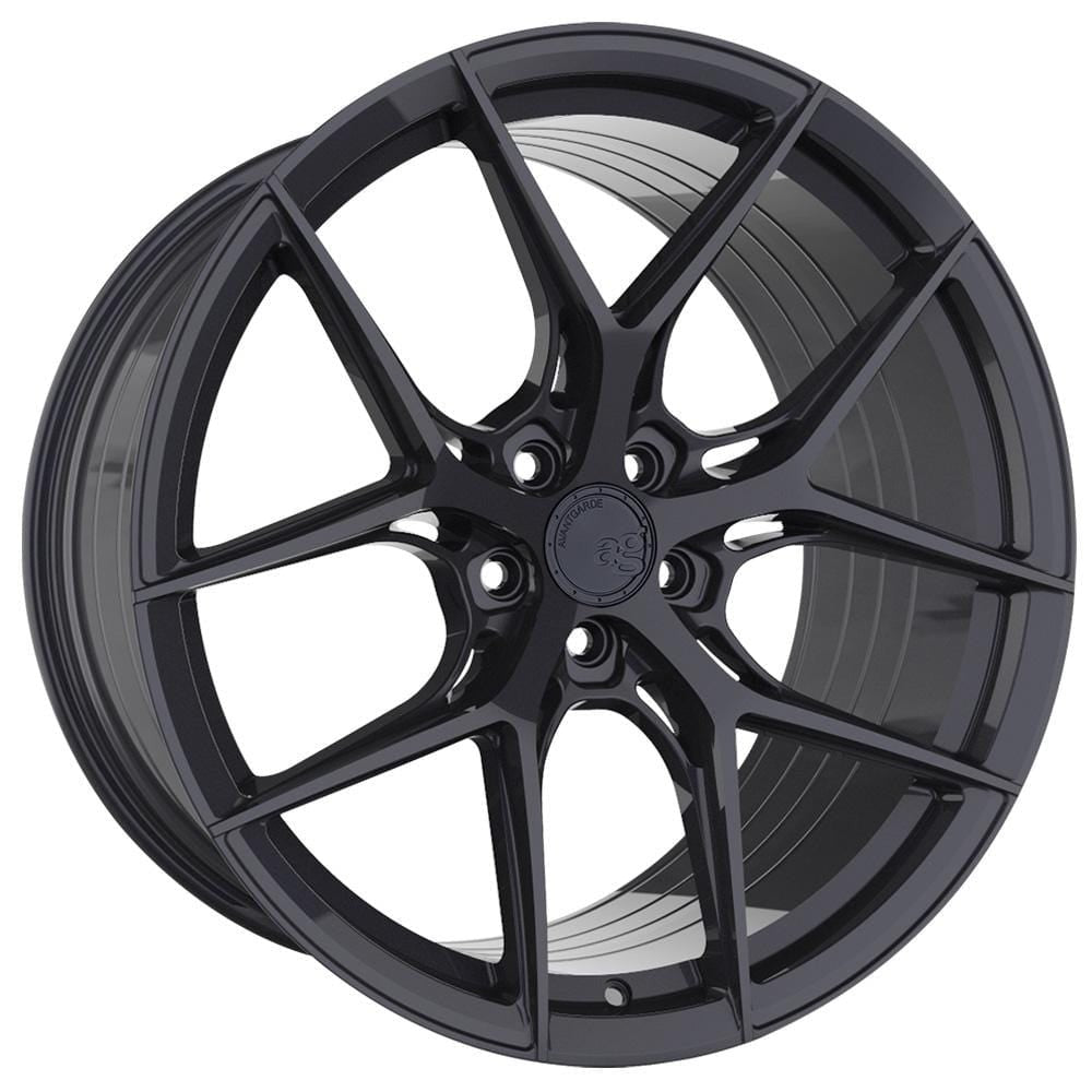 Avant Garde M580-R | 19" Bespoke